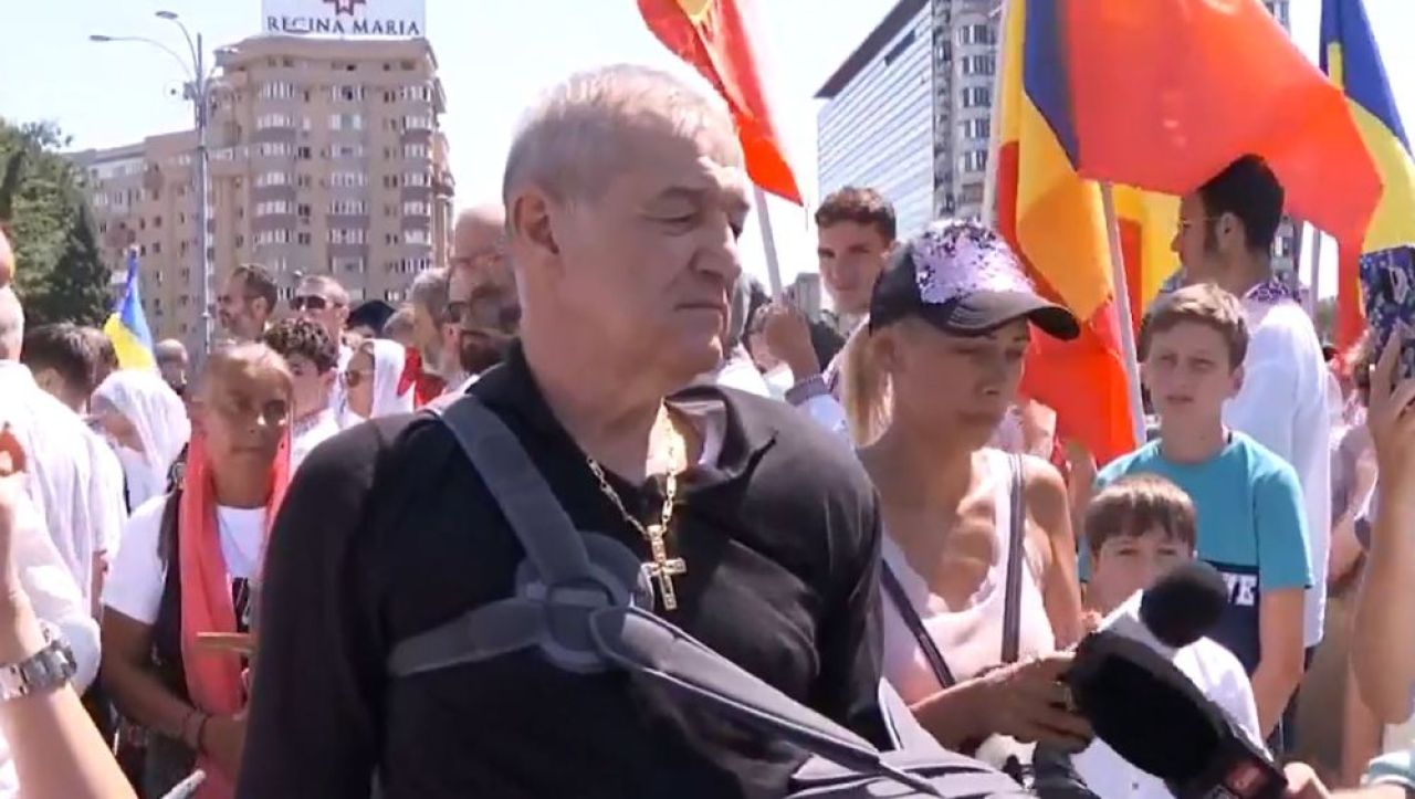 „A venit criminalistica!” Gigi Becali, nevoit să apeleze la sprijinul poliției: „Erau patru sau cinci!”_4