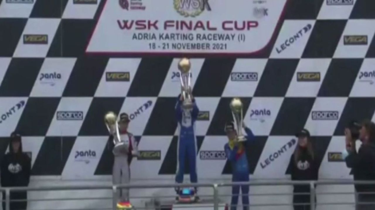 Un puști de 12 ani din România a reușit să câștige titlul mondial la karting, la categoria sa_1