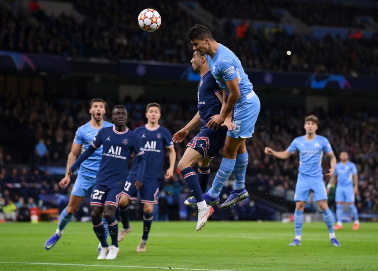 Fază inedită în Manchester City - PSG! Jucătorul a fost nevoit să-și pună lentilele de contact în timpul jocului_3
