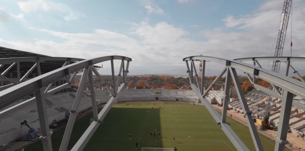 Imagini spectaculoase de la Sibiu! Renovarea stadionului se apropie de final_3