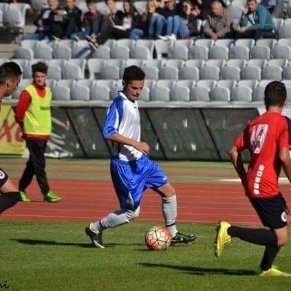Fotbalist, adjectiv! Un jucător talentat a renunțat la fotbal ca să se facă polițist_2
