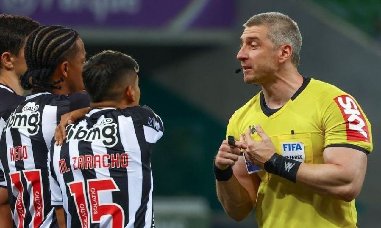 El este cel mai de temut arbitru: ”Sunt mai puternic decât Hulk!”_2