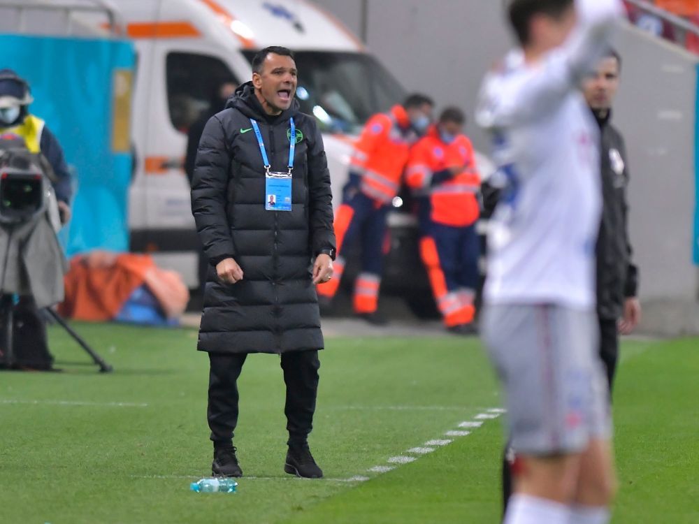 „Toți au zis la unison să vină!” Dezvăluiri de la FCSB: ce antrenor au cerut jucătorii! „Au fost și antrenori pe care îi imitau fotbaliștii”_3