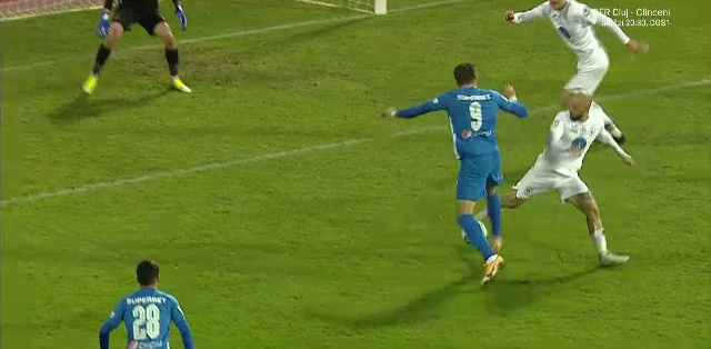 Final nebun la Mediaș! Farul a egalat, la ultima fază, după un penalty suspect. A fost sau nu contact?_19
