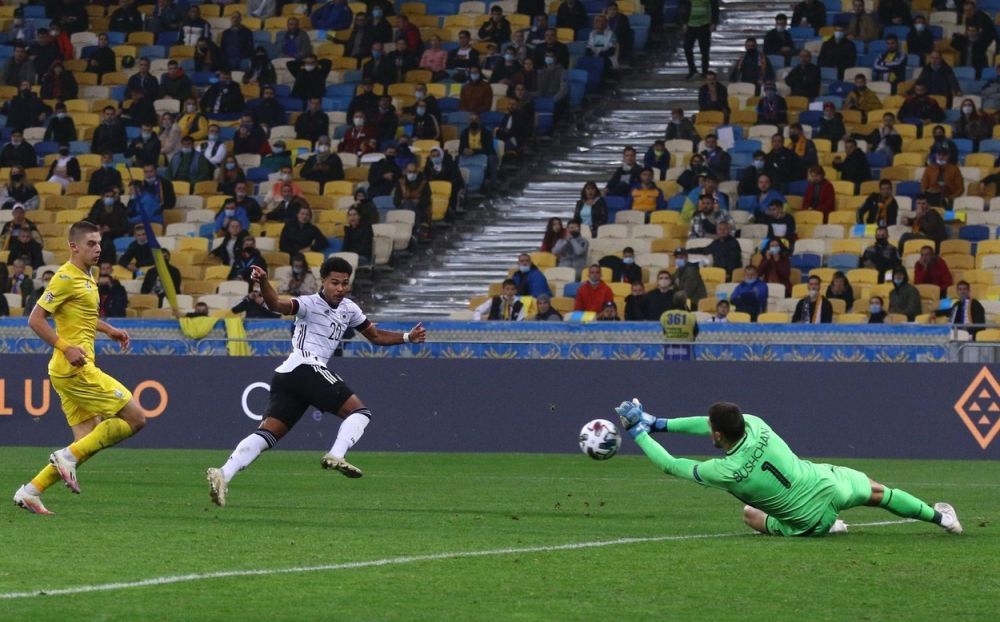 SPECIAL I Românul necunoscut al lui Mircea Lucescu! Joacă titular la Dinamo Kiev și în naționala Ucrainei_3