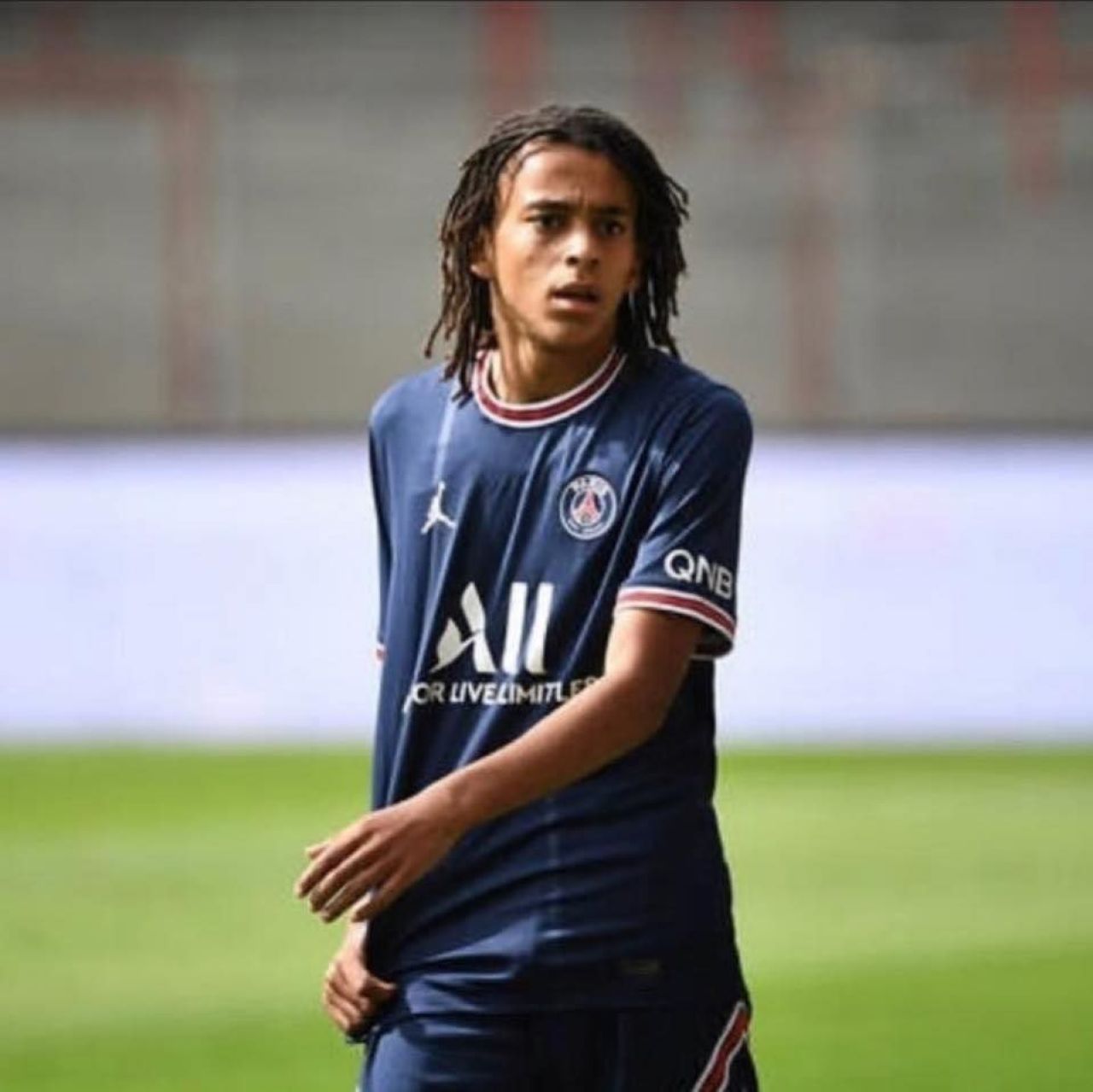 A mai apărut unul! Fratele superstarului de la PSG a fost convocat în premieră la echipa națională_2