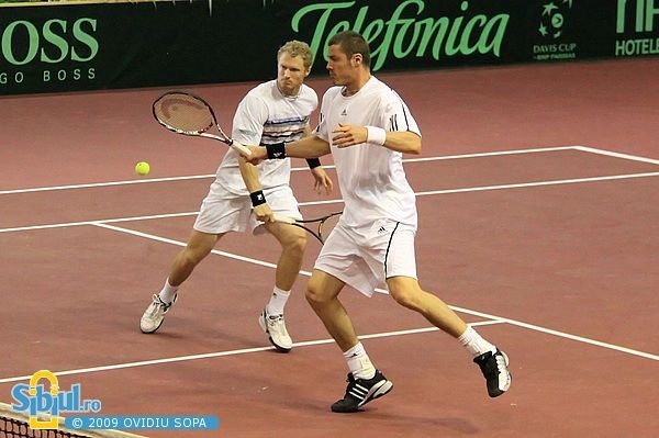 ZIUA NAȚIONALĂ | Să-ți amintești și încă să nu crezi: Marius Copil l-a bătut pe Marat Safin la debutul său în Cupa Davis_6