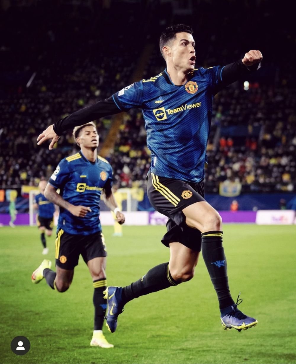 Momentul care l-a scos din sărite pe Ronaldo! A fost prezentat în chiloți la gala Balonului de Aur. Reacția lui Messi_6