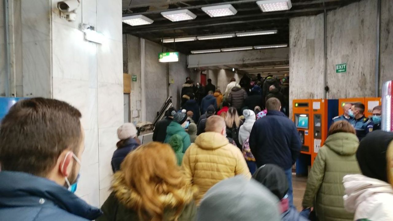 ZIUA NAȚIONALĂ | Care Covid-19? Mii de spectatori au urmărit pe viu parada de Ziua Națională_5