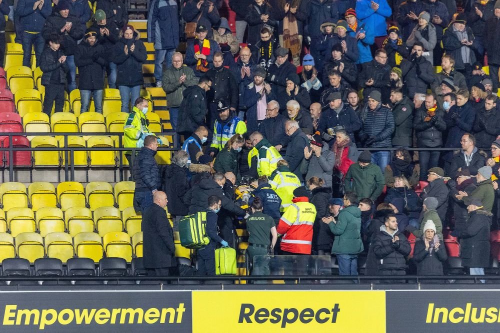 Momente de panică la Watford - Chelsea! Un suporter a suferit un stop cardiac în tribune _10