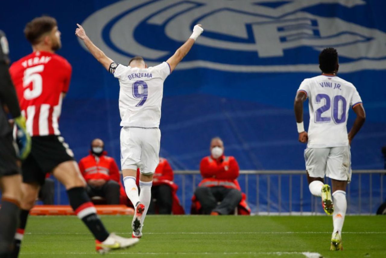Ce s-a întâmplat pe Santiago Bernabeu în timp ce Messi își prezenta Balonul de Aur la Paris. Totul are legătură cu Benzema_2