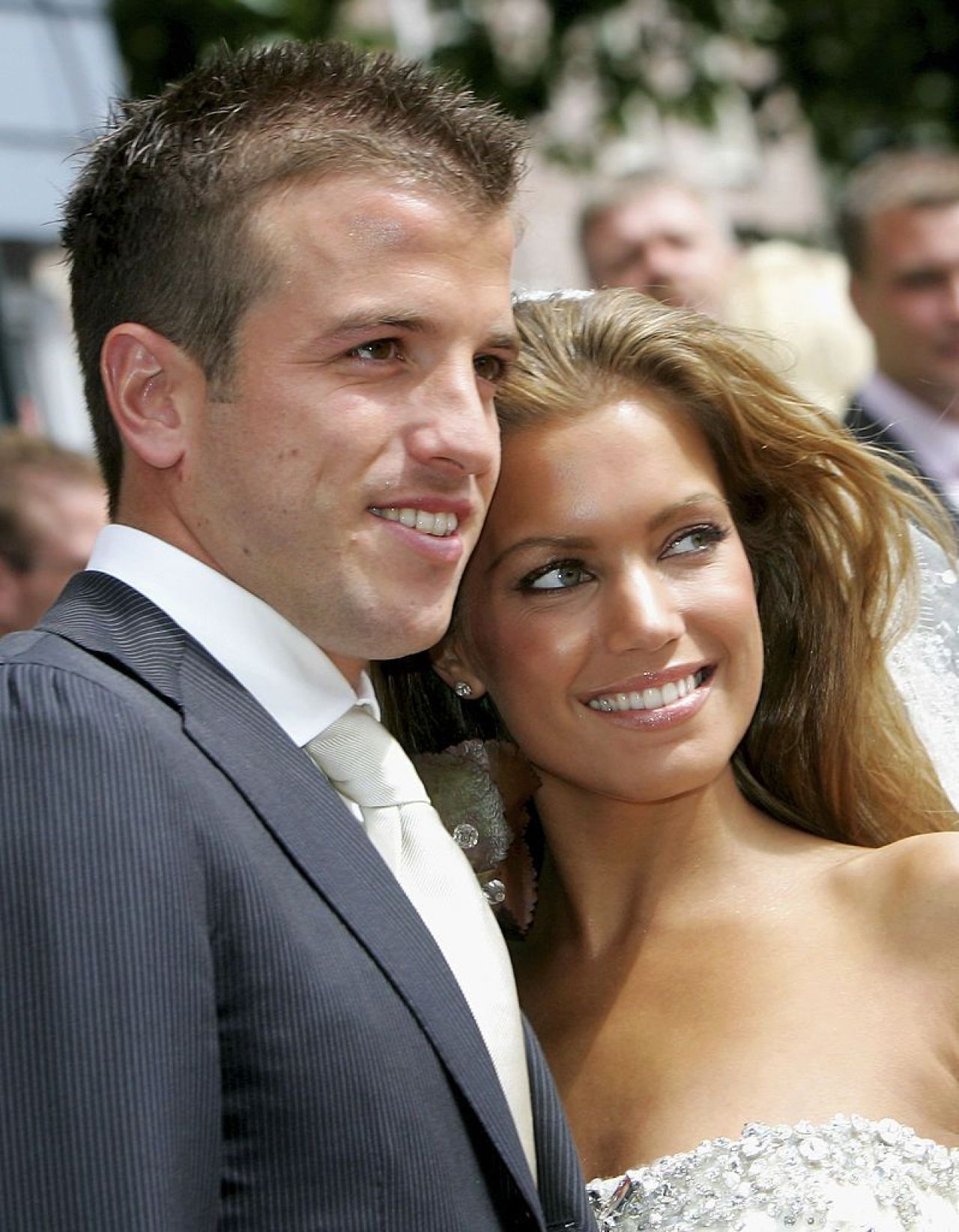 Fosta soție a lui Van der Vaart, spectacol la mare alături de noul partener. Ipostazele în care s-au lăsat fotografiați _3
