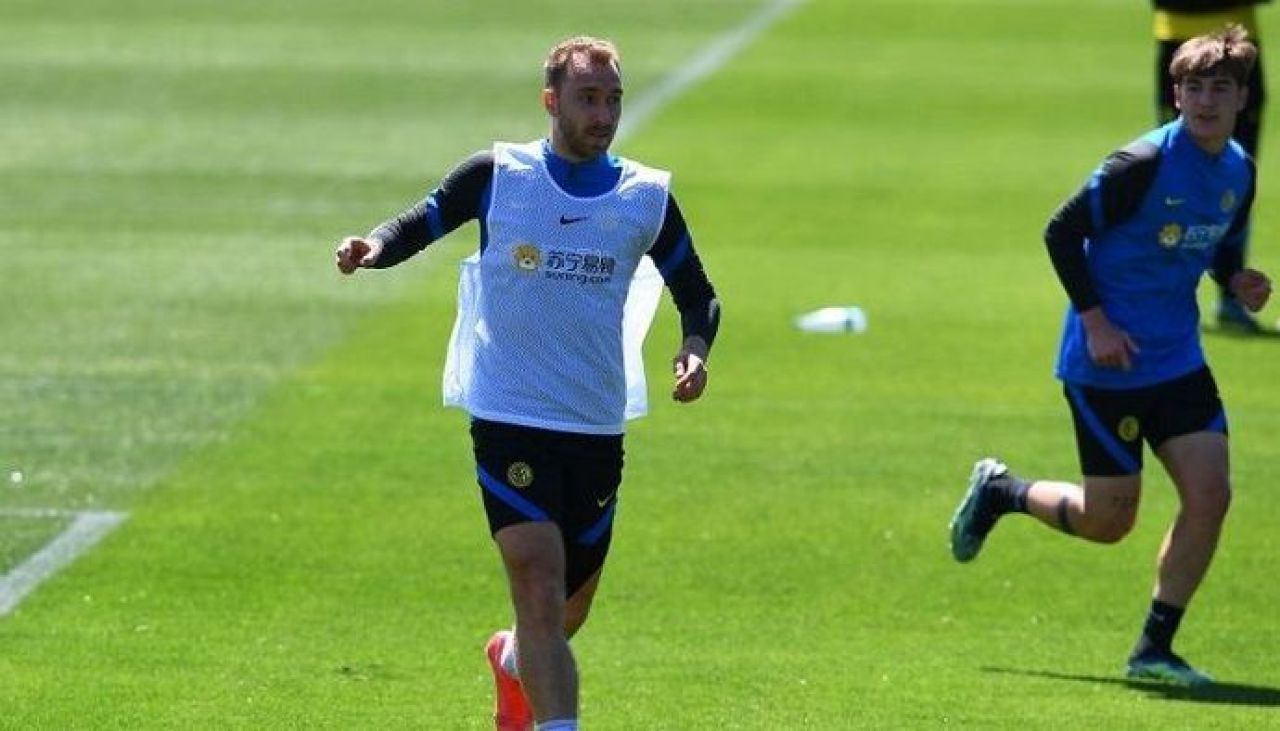 Christian Eriksen, din nou pe terenul de fotbal! Danezul a reînceput antrenamentele alături de un club surpriză_8