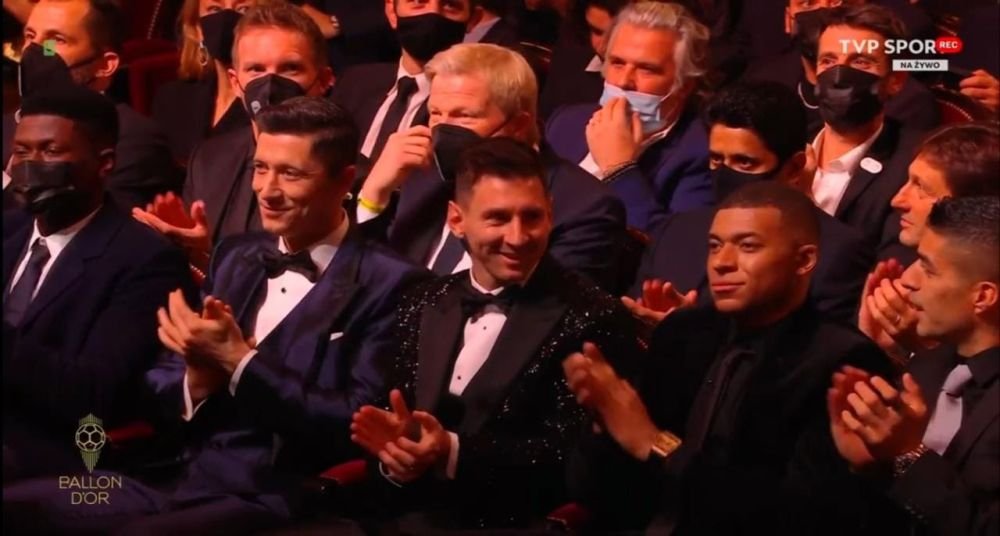 Messi, contestat dur de francezi după primul meci de la câștigarea Balonului de Aur_5