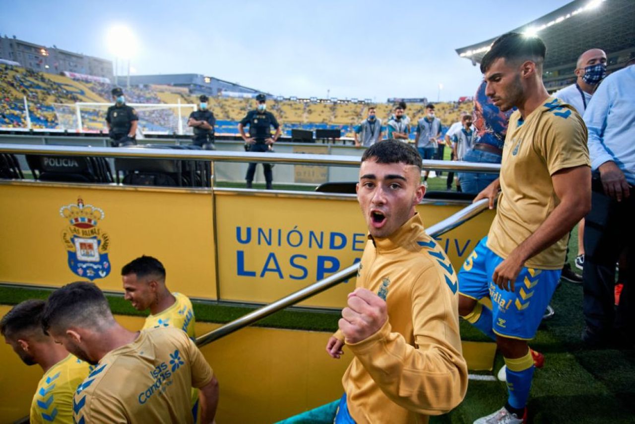 Barcelona a pus ochii pe viitorul Pedri! Xavi garantează pentru puștiul de 18 ani_9
