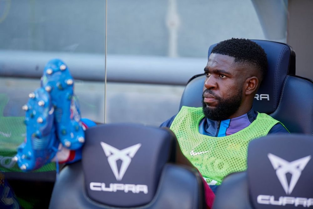 „Știi ce înseamnă cuvântul respect?” Moment tensionat între fanii Barcelonei și renegatul Umtiti_5