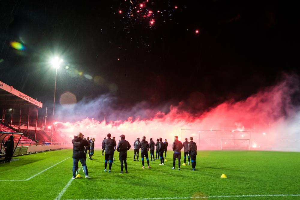 Antrenamente, artificii și fumigene la 5 dimineața la echipa unui fost jucător de la Dinamo!