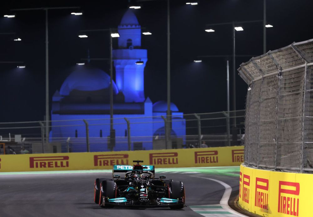 Lewis Hamilton, &icirc;n pole position la MP al Arabiei Saudite. Lupta pentru titlul mondial se dă &icirc;n ultimele două curse
