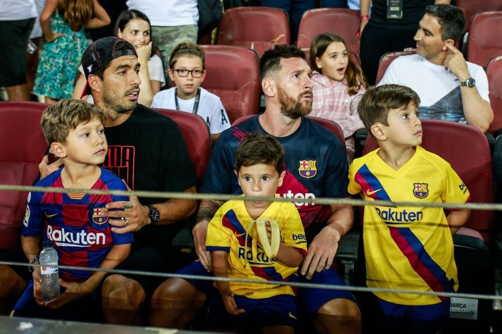 „Mi-a spus că suferă mult!” Suarez dezvăluie ce i-a mărturisit Leo Messi legat de transferul în Franța _10