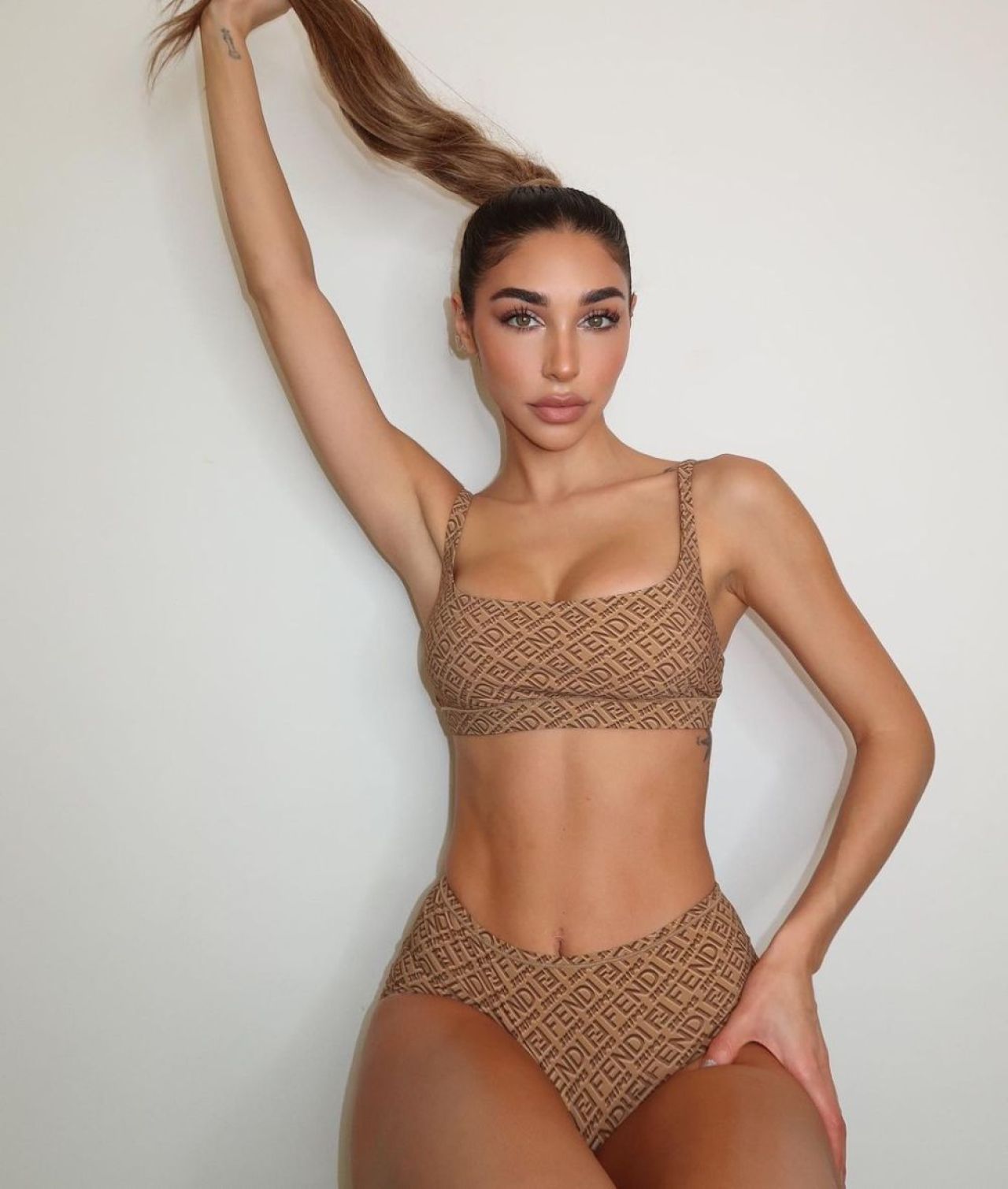 A purtat un costum de baie hot și a atras atenția celor din jur. Cum arată vedeta care a impresionat cu fizicul său_8