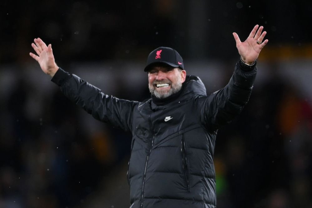 Reacție virală a lui Klopp după ce panoul din spatele lui a căzut în timp ce se afla în direct! Ce a zis antrenorul _2