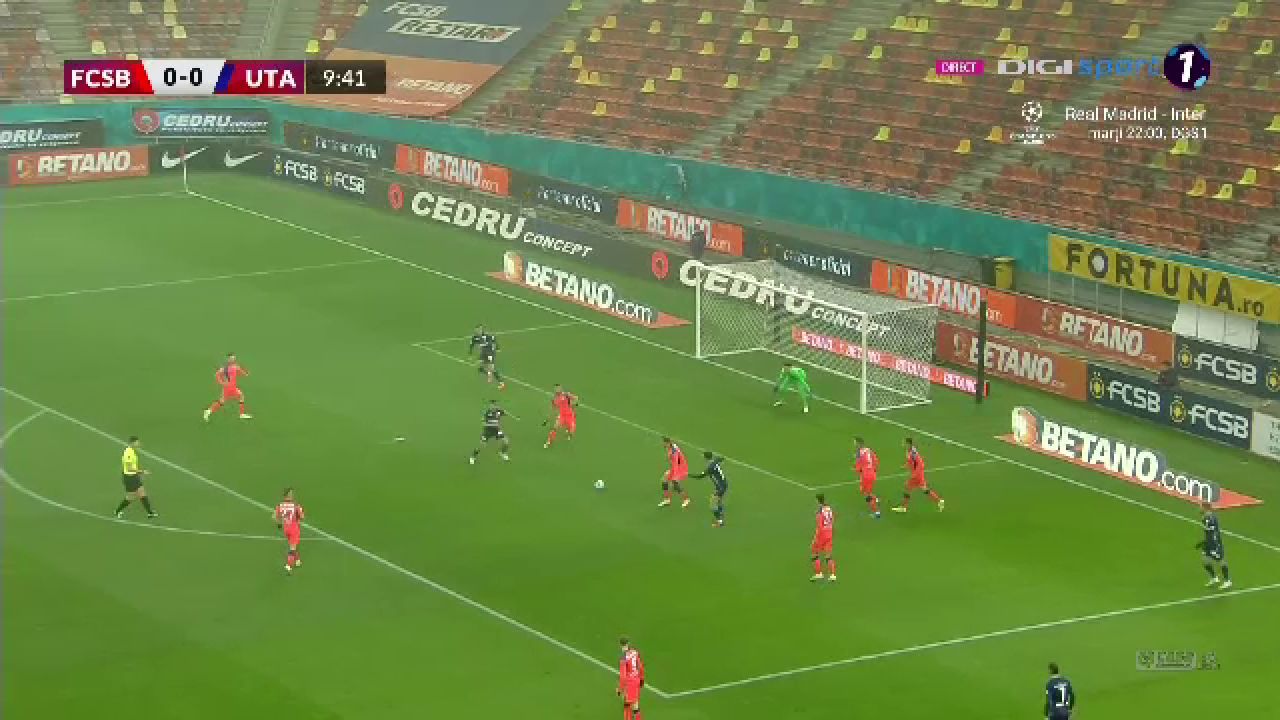 FCSB - UTA Arad 2-1 | Roș-albaștrii câștigă cu ajutorul a două penalty-uri suspecte _4