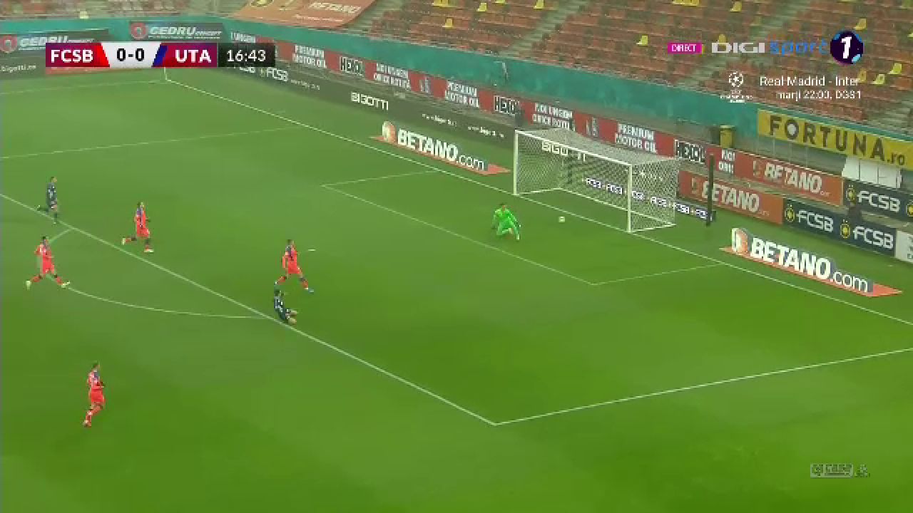 FCSB - UTA Arad 2-1 | Roș-albaștrii câștigă cu ajutorul a două penalty-uri suspecte _9