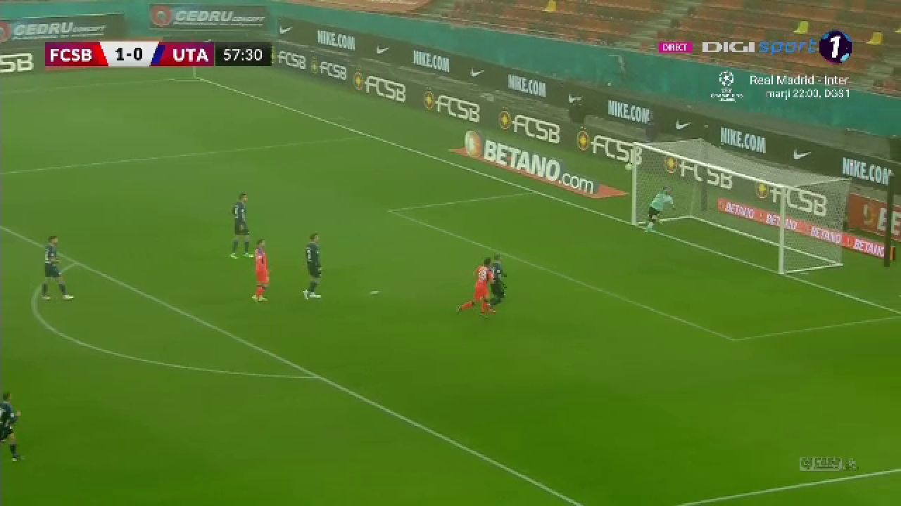 FCSB - UTA Arad 2-1 | Roș-albaștrii câștigă cu ajutorul a două penalty-uri suspecte _16