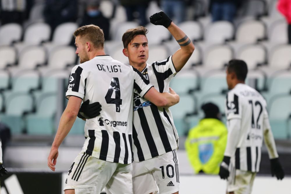 Sunt imaginile momentului! S-a costumat în arbitru și a încercat să pătrundă pe teren în timpul meciului Juventus - Genoa_3