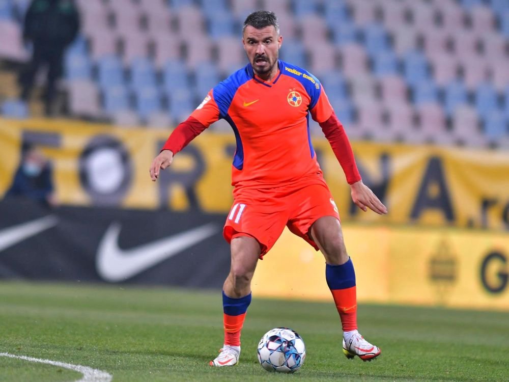 Budescu are zilele numărate la FCSB! Anunțul lui Gigi Becali: &bdquo;A rămas rezervă și asta este!&rdquo;