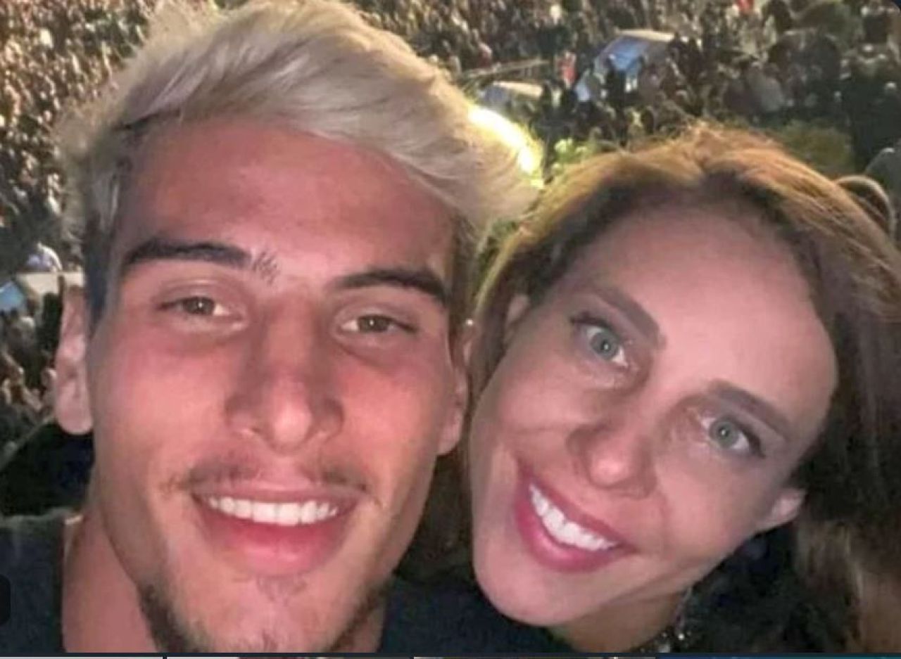 Mihaela Buzărnescu, într-o ipostază de infarct pe Instagram: ce a făcut cu cadoul-surpriză primit de la Marco Dulca_5