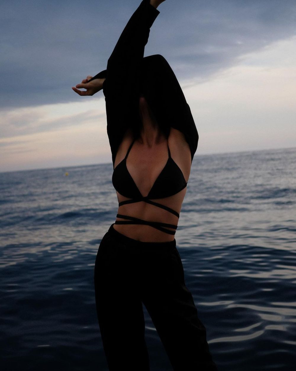 A zburat 11 ore cu avionul privat pentru iubita sa. Gestul romantic al lui Verstappen înaintea cursei pentru titlul mondial_10