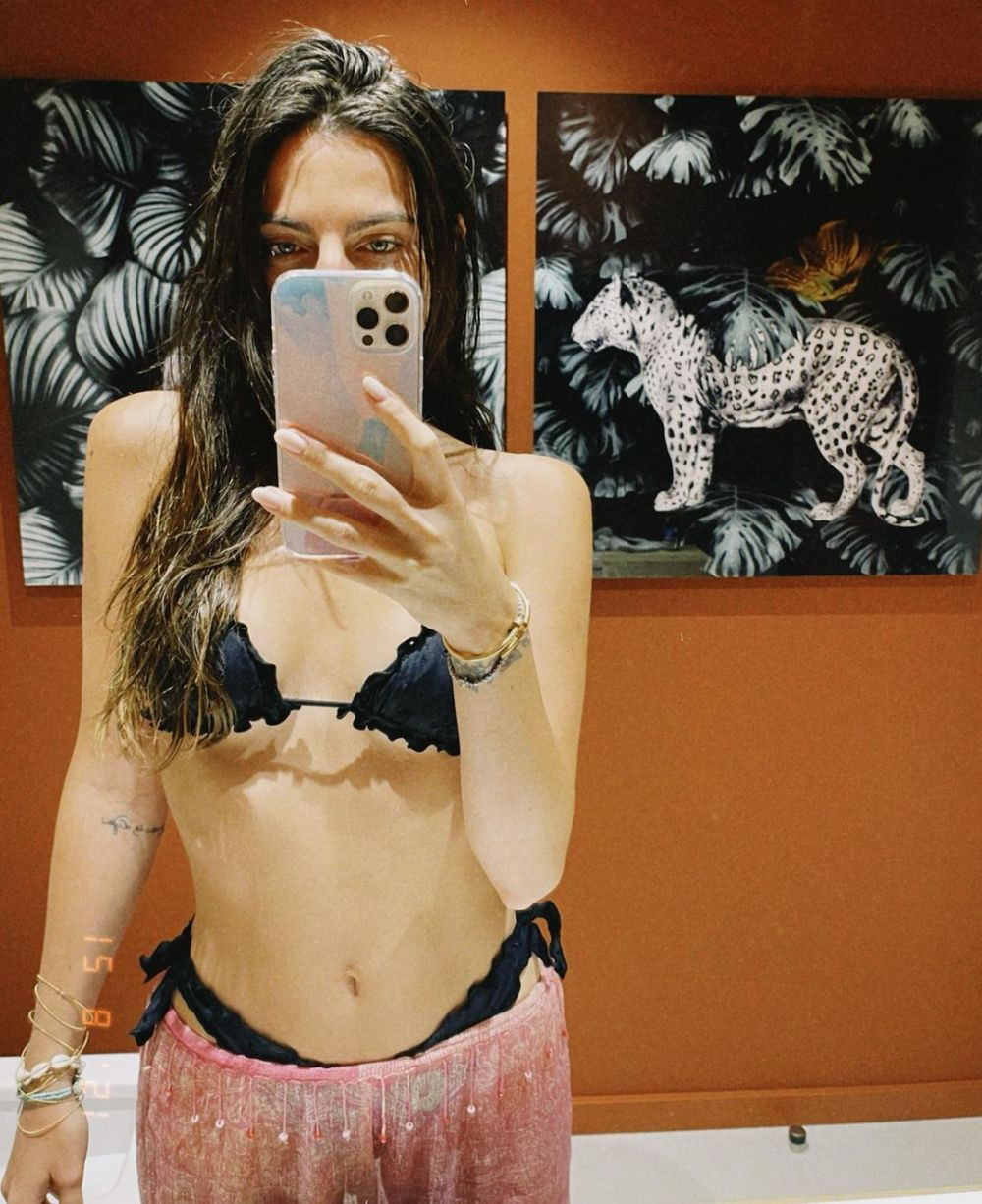 A zburat 11 ore cu avionul privat pentru iubita sa. Gestul romantic al lui Verstappen înaintea cursei pentru titlul mondial_23