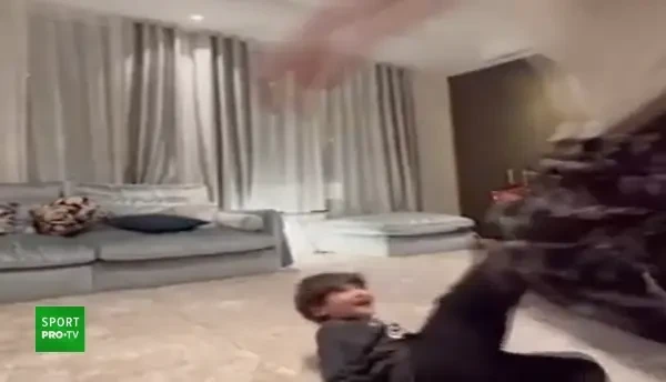 "Nu și-a iertat băieții!". Lionel Messi, meci în sufragerie cu copiii săi: secvențele video s-au viralizat instant