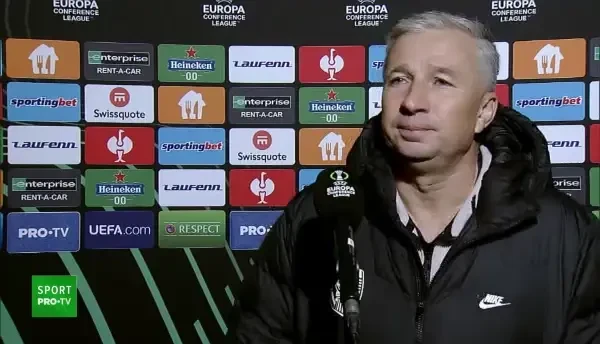 Petrescu s-a enervat și a plecat de la interviu, după ce a fost întrebat de națională: ”Azi e 20 decembrie?”