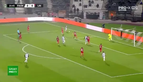 Minutul 17: GOOOL PAOK! Zivkovic deschide scorul cu o lovitură de cap din interiorul careului.
