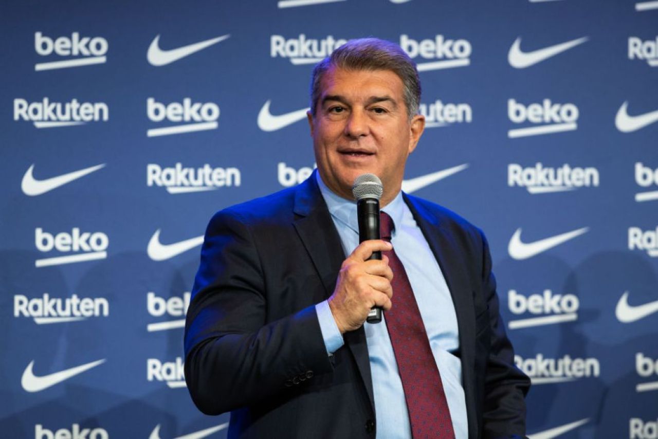 Mesajul lui Laporta pentru fani după eliminarea rușinoasă din Champions League: „Trebuie să întărim prima echipă!” Ce plan are pentru luna ianuarie_1