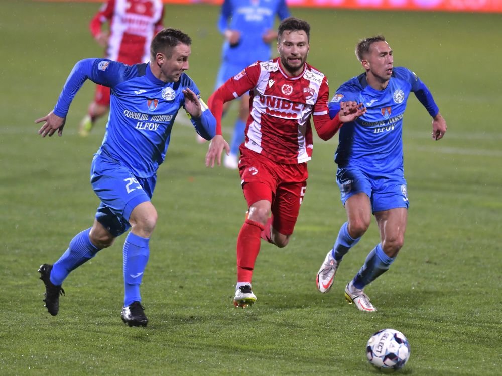 „De unde până unde decid jucătorii?!” Reacție dură a fostului antrenor de la Dinamo: „Poftiți afară!”_7