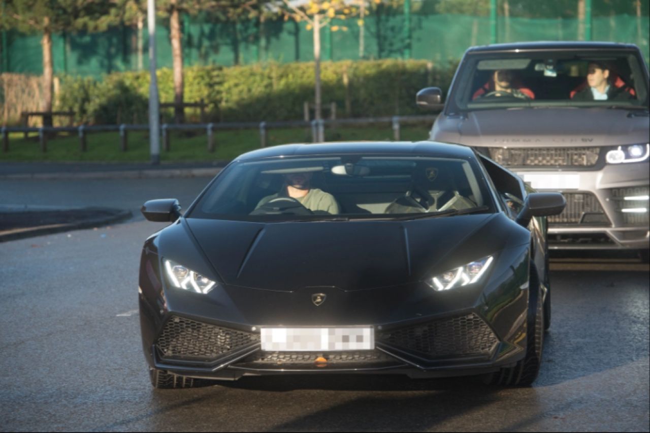 Aguero își vinde 'cea mai inutilă achiziție', care l-a costat 'doar' 1.5 milioane de euro: „Are pânze de păianjen peste tot”_2