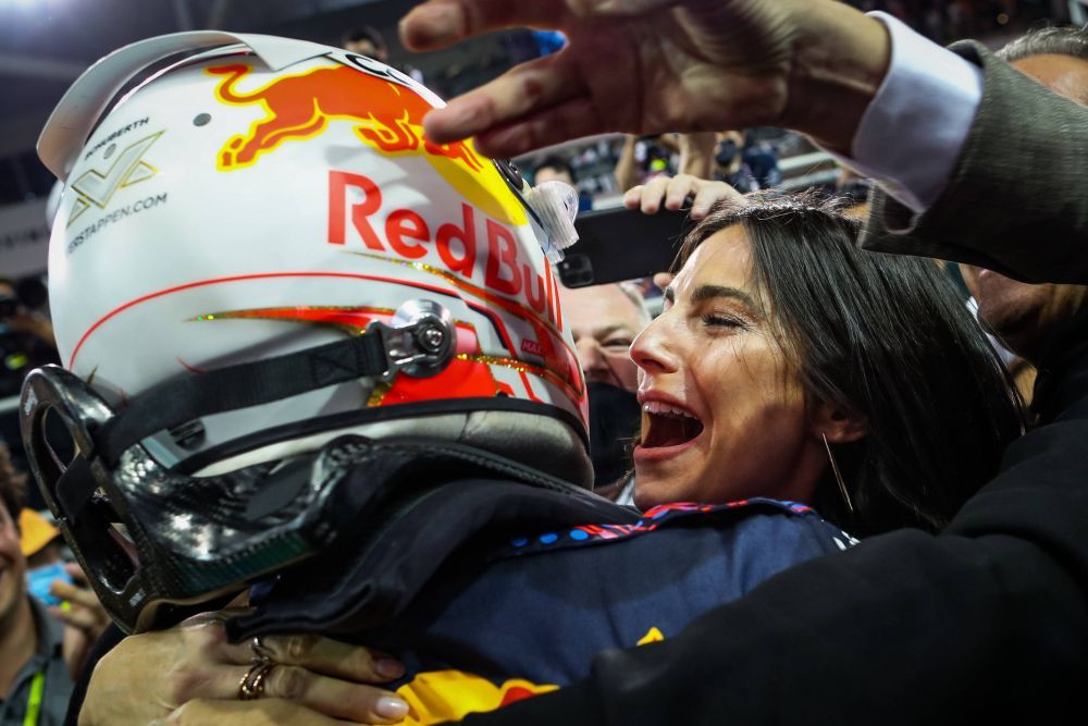 Max Verstappen a primit