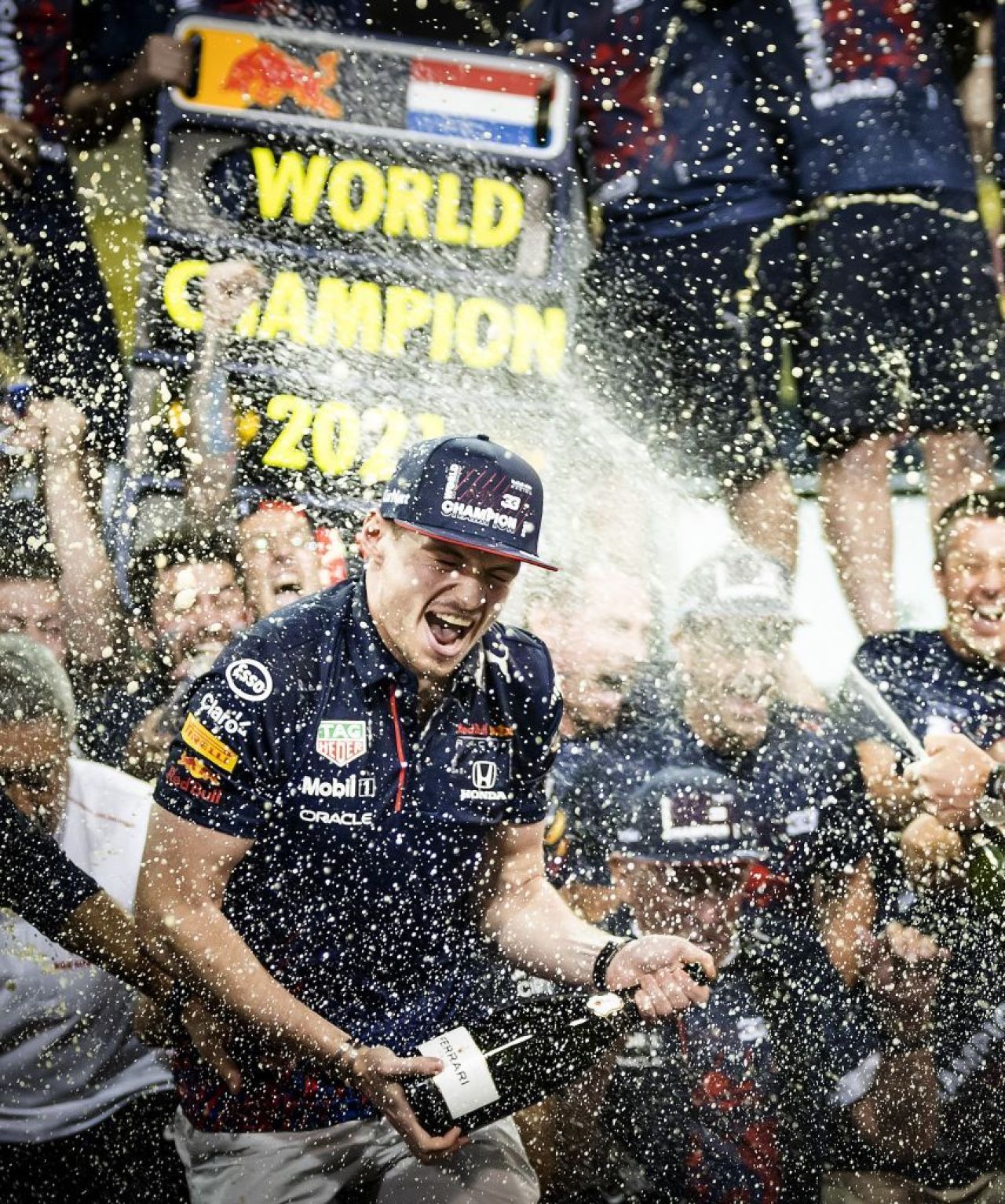După muncă și răsplată! Max Verstappen va avea un salariu uriaș în 2022, după ce a câștigat titlul mondial în Formula 1 _1