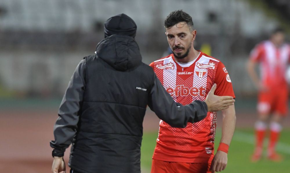 &bdquo;Arbitrii nu au fost atenți la faza cartonașului roșu!&rdquo; Hora acuză arbitrajul după ce a fost eliminat&nbsp;
