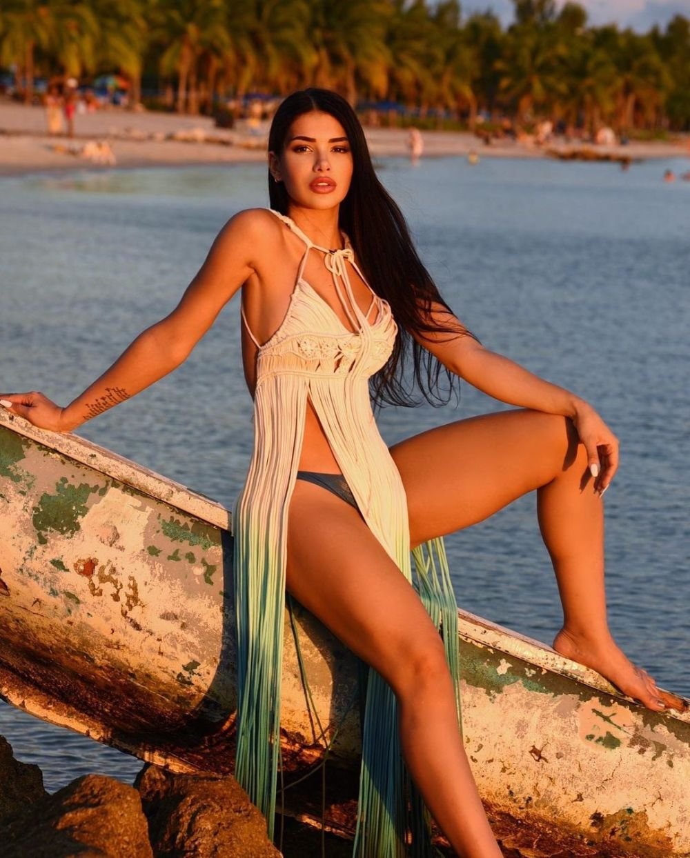 Fosta cucerire a lui Ronaldo, apariție incendiară la plajă. A purtat un costum de baie sexy cu care a făcut furori _6