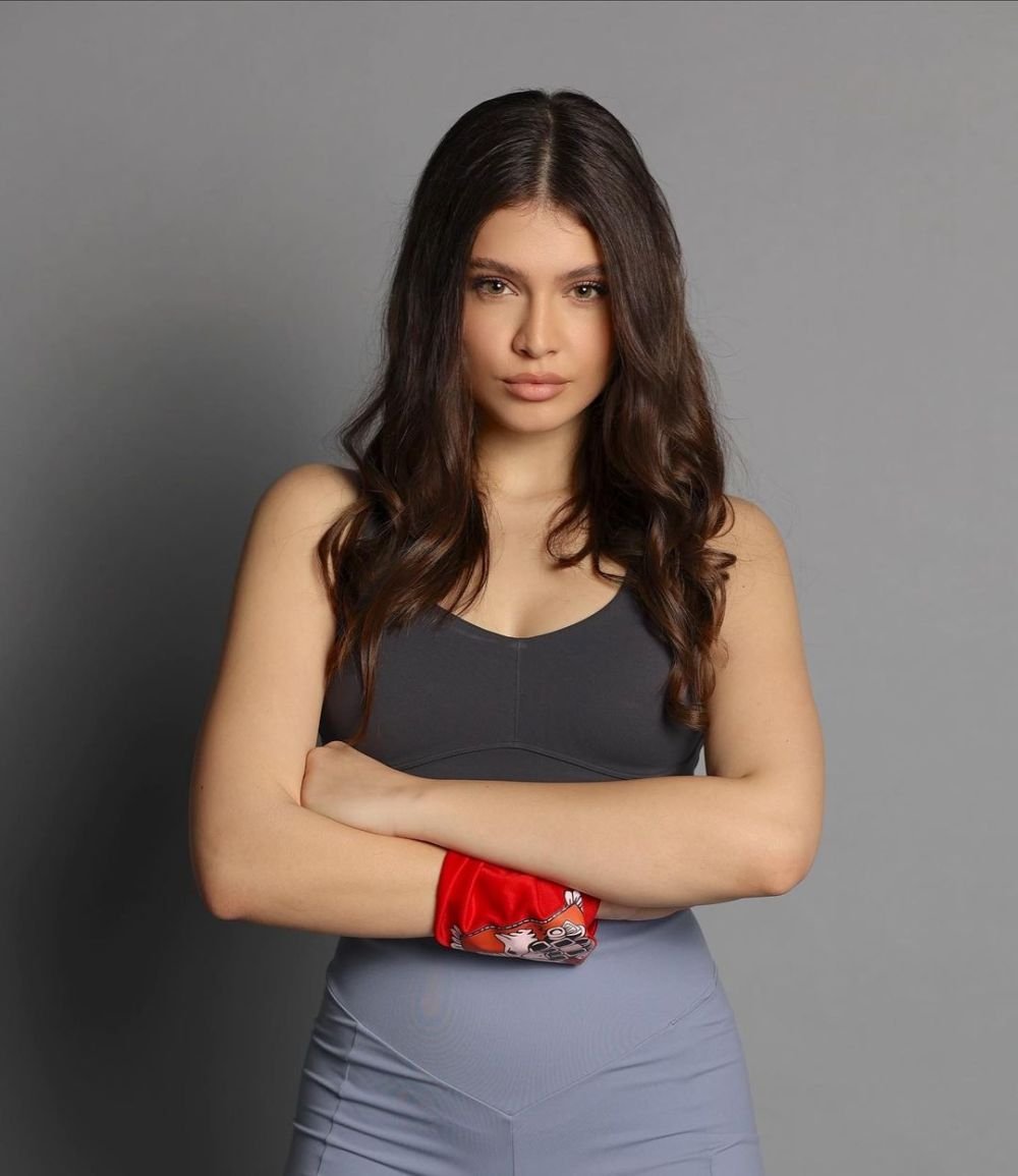 Elena Chiriac, una dintre cele mai sexy apariții de la Survivor, mesaj războinic pentru adversari: „Păzea că vin!”_3