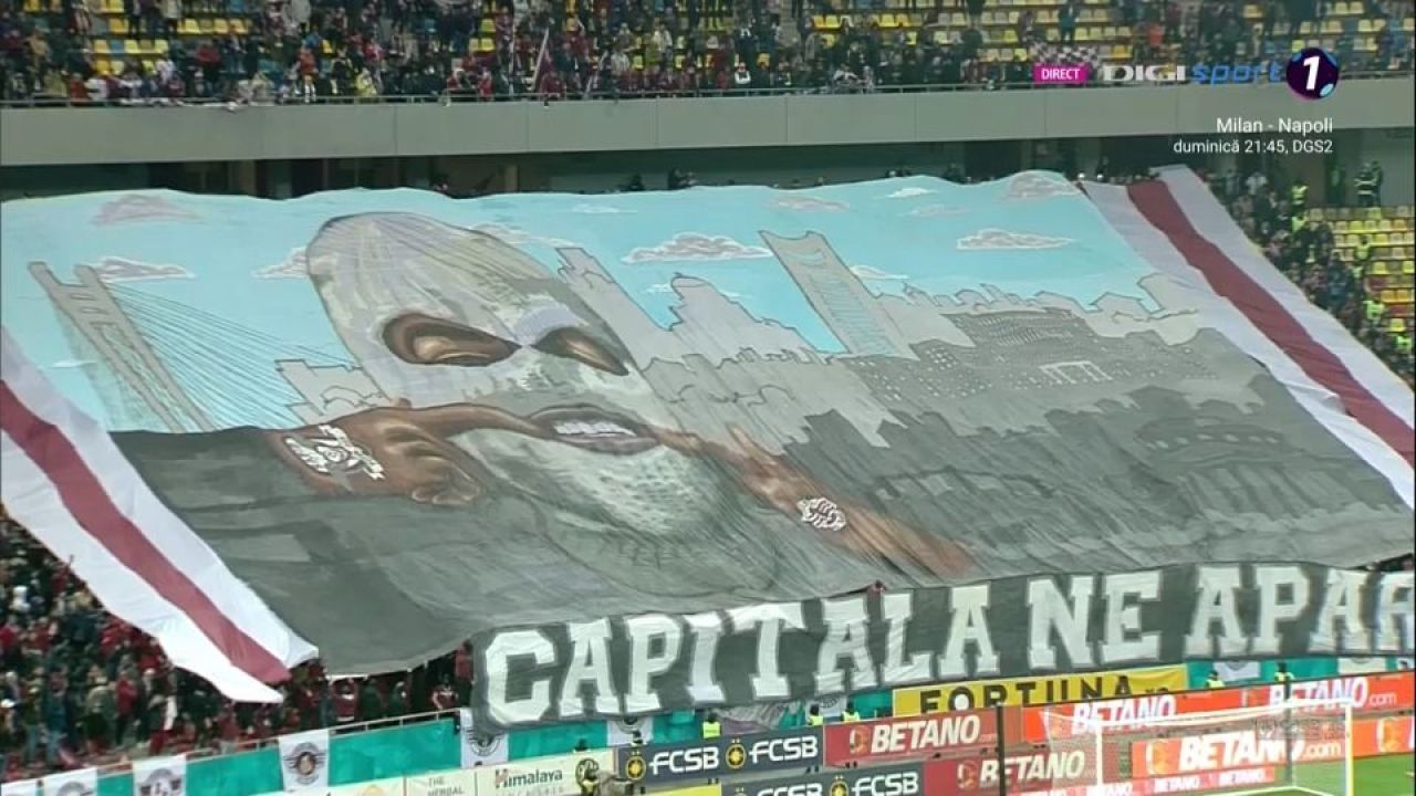 Au dat foc „Arenei Naționale!” FCSB-Rapid, oprit de fanii care au aruncat torțe pe gazon. „Roș-albaștrii”, mesaj pentru Becali_2