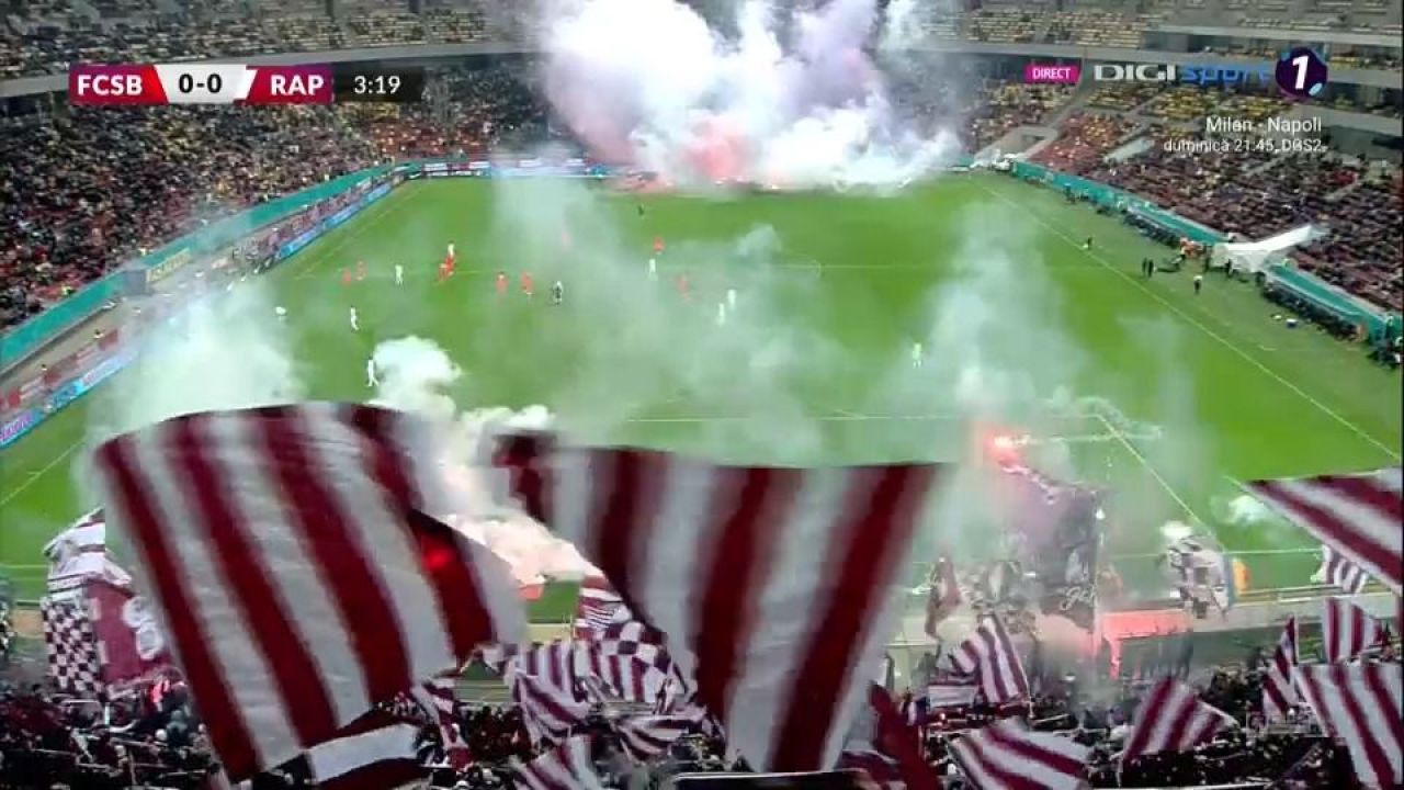 Au dat foc „Arenei Naționale!” FCSB-Rapid, oprit de fanii care au aruncat torțe pe gazon. „Roș-albaștrii”, mesaj pentru Becali_4
