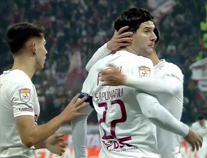 A fost sau n-a fost? Verdictul specialistului după penalty-ul primit de Rapid contra lui FCSB_4