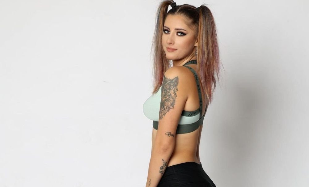 Andreea Prisăcariu, prezentă pentru prima dată la o gală de kickboxing. Cum s-a făcut remarcată excentrica sportivă _5
