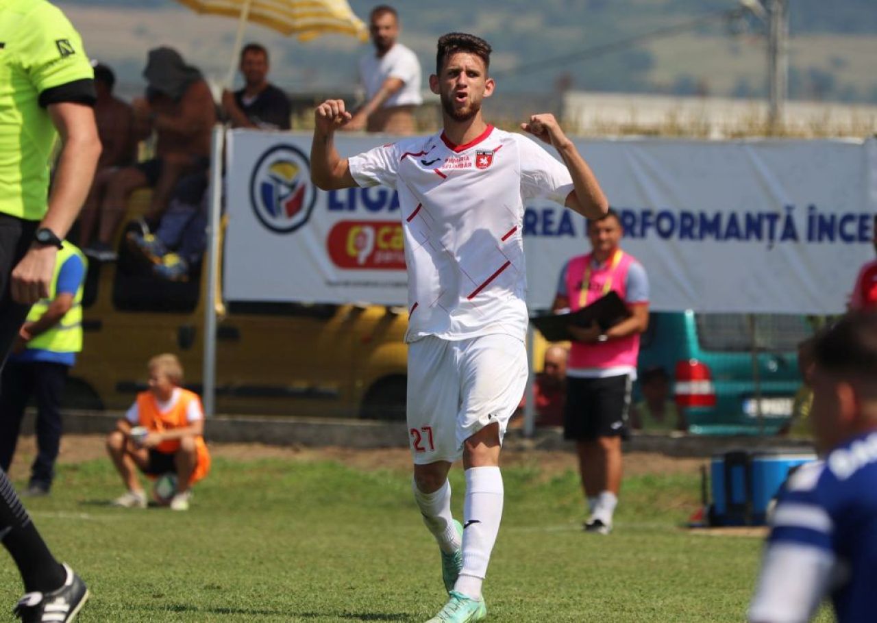 Rapper-ul din Liga 2 a rămas fără echipă! Stanciu, 2Pac și Depay sunt idolii săi_3