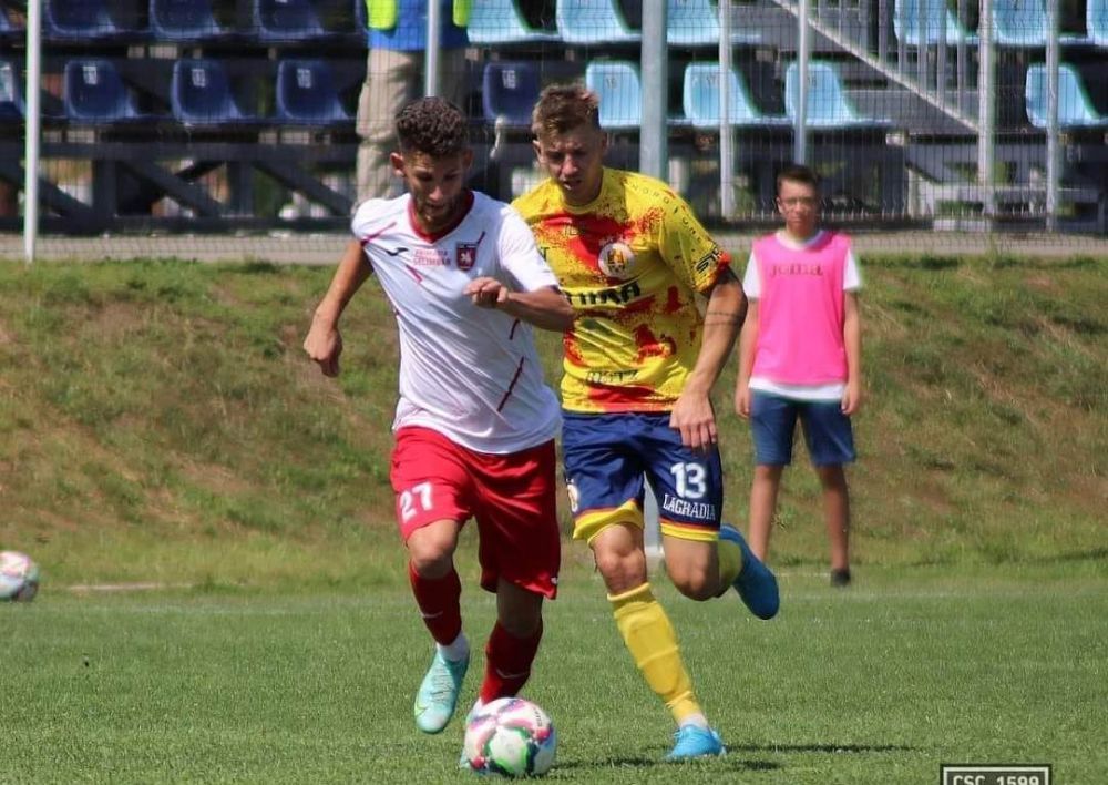 Rapper-ul din Liga 2 a rămas fără echipă! Stanciu, 2Pac și Depay sunt idolii săi_6